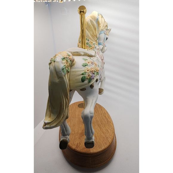 Vintage Carousel Collection Musical Carousel Horse Large Collectible - Picture 2 of 11